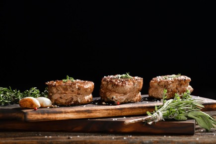 Изысканные медальоны из говяжьей вырезки: как удивить гостей