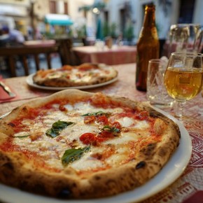 Как сохранить фигуру в отпуске: советы по правильному питанию