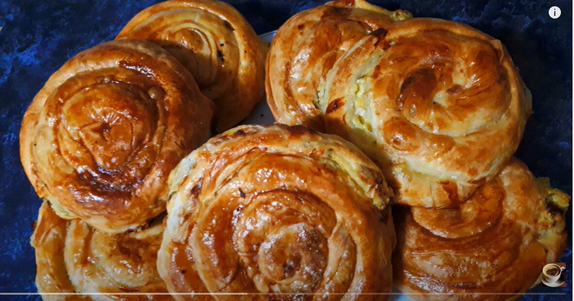 Вкусная выпечка с начинкой: простой рецепт для домашнего чаепития