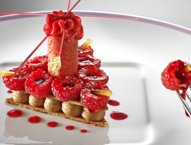 Искусство сервировки десерта: советы по прибором и посуде