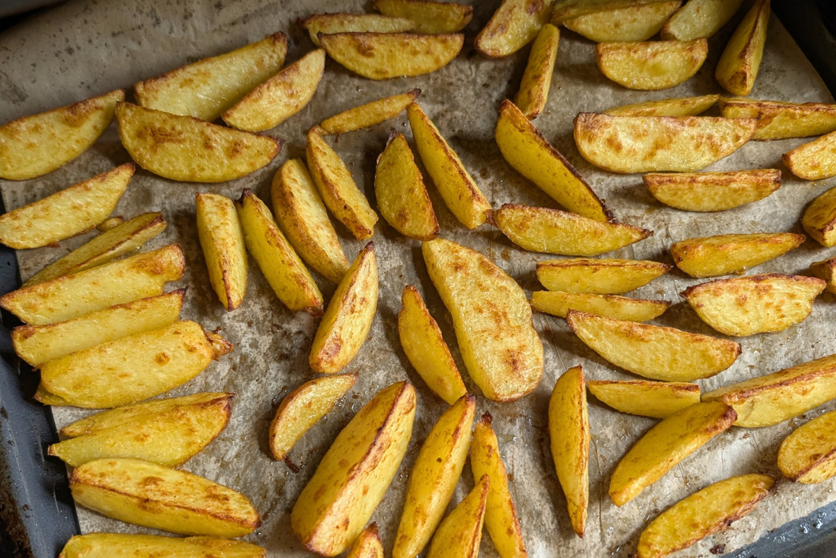 Экспериментальное меню в бобруйской школе: наггетсы и картофель по-деревенски удивляют родителей