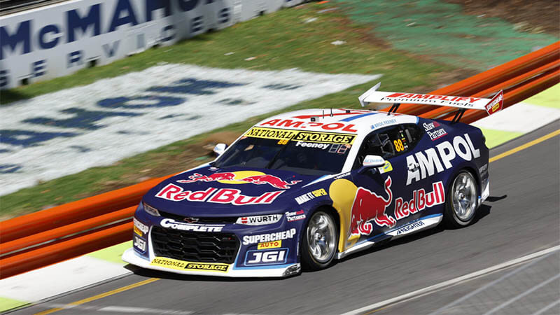 Брок Фини блистает на трассах Аделаиды в гонке Supercars