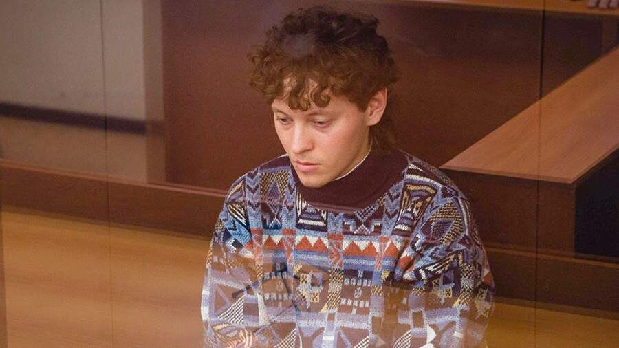 Судебные приставы начали конфискацию имущества певца Шарлота