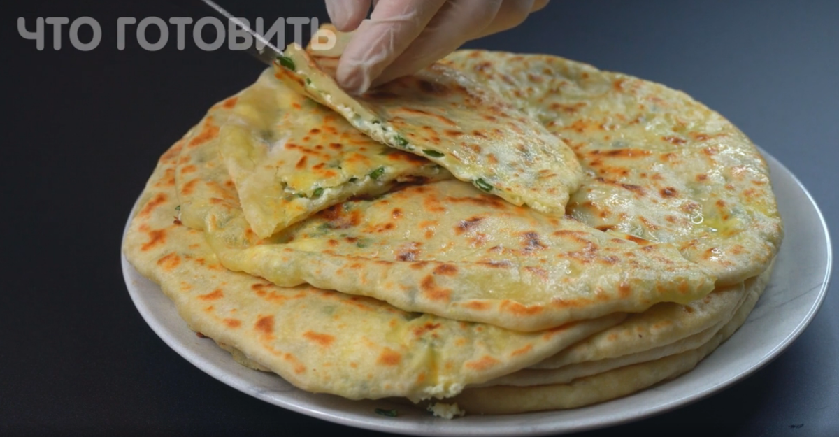 Лепешки с начинкой: идеальный семейный рецепт на сковороде