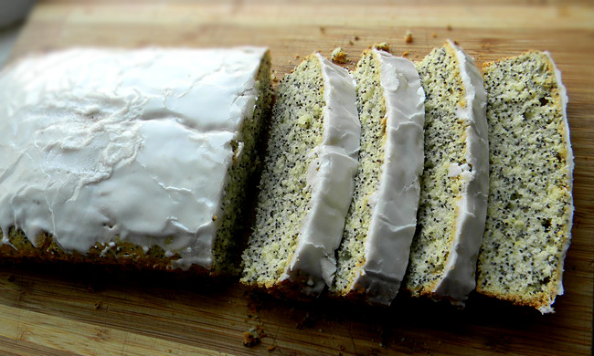 Нежный маково-лимонный кекс, который полюбит вся семья