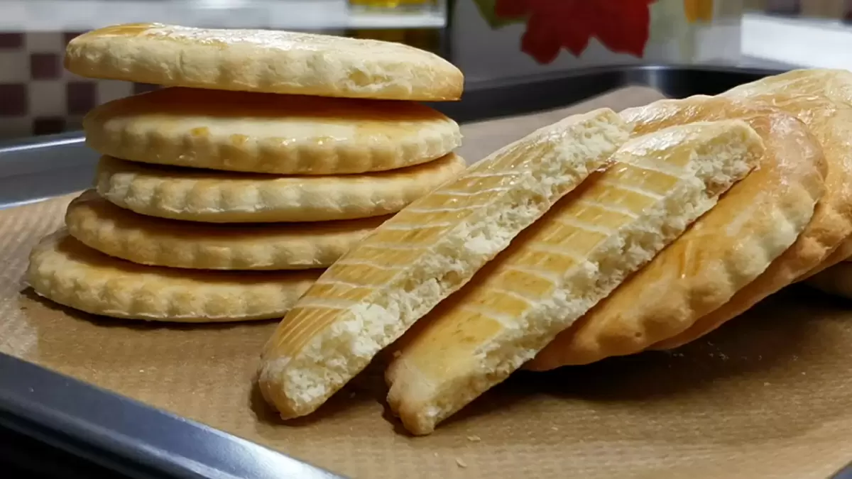 Молочные коржики из советской столовой: рецепт, который все помнят