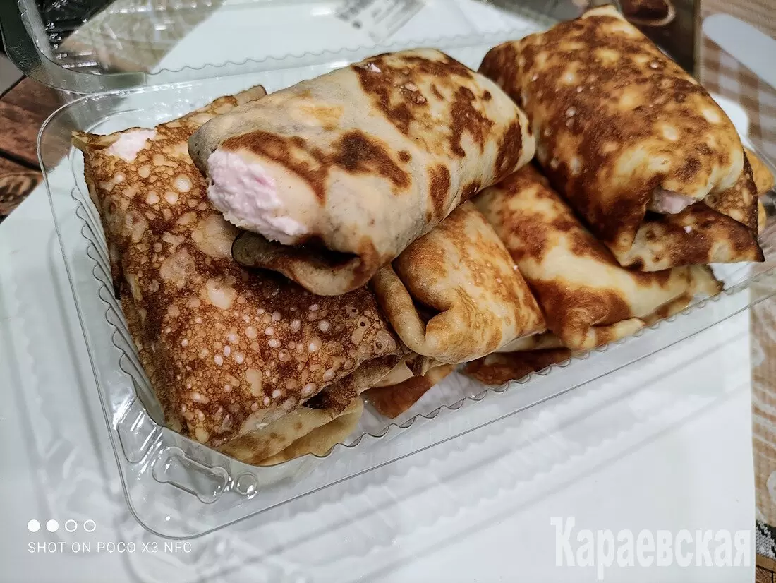 Кулинарный тренд: невероятные блинчики с творогом и клубникой для любителей кето-диеты