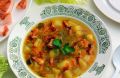 Сытный овощной суп с копченой грудинкой или салом