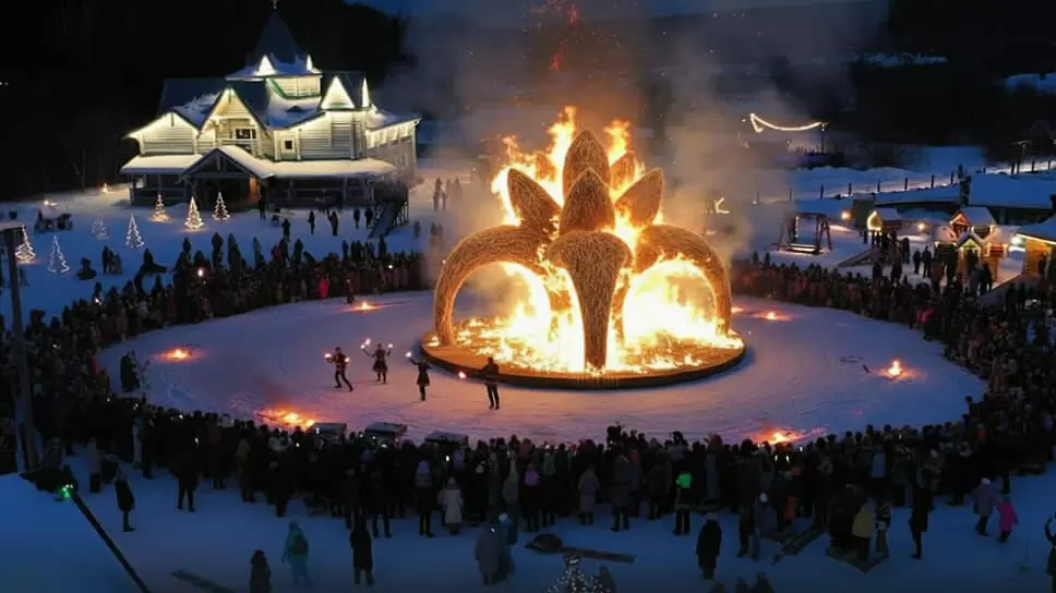 На Масленицу в «Парке Сказов» сожгут арт-объект «Каменный цветок»