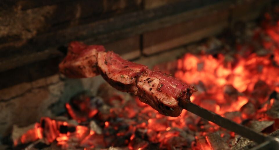 Как выбрать качественное мясо для идеального шашлыка: советы специалистов