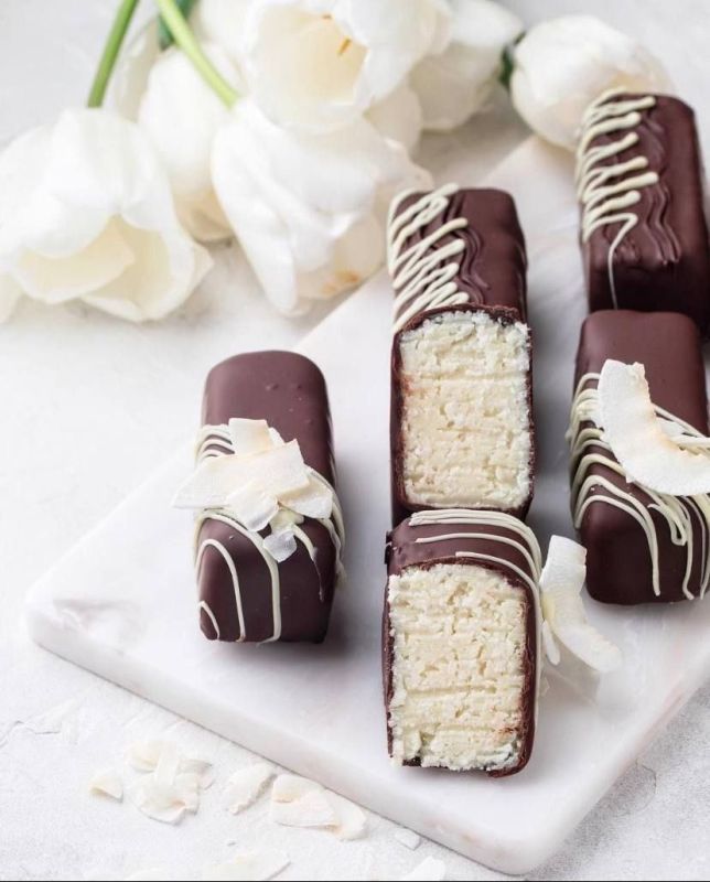 Вкусные кокосовые батончики в шоколаде, которые нужно попробовать